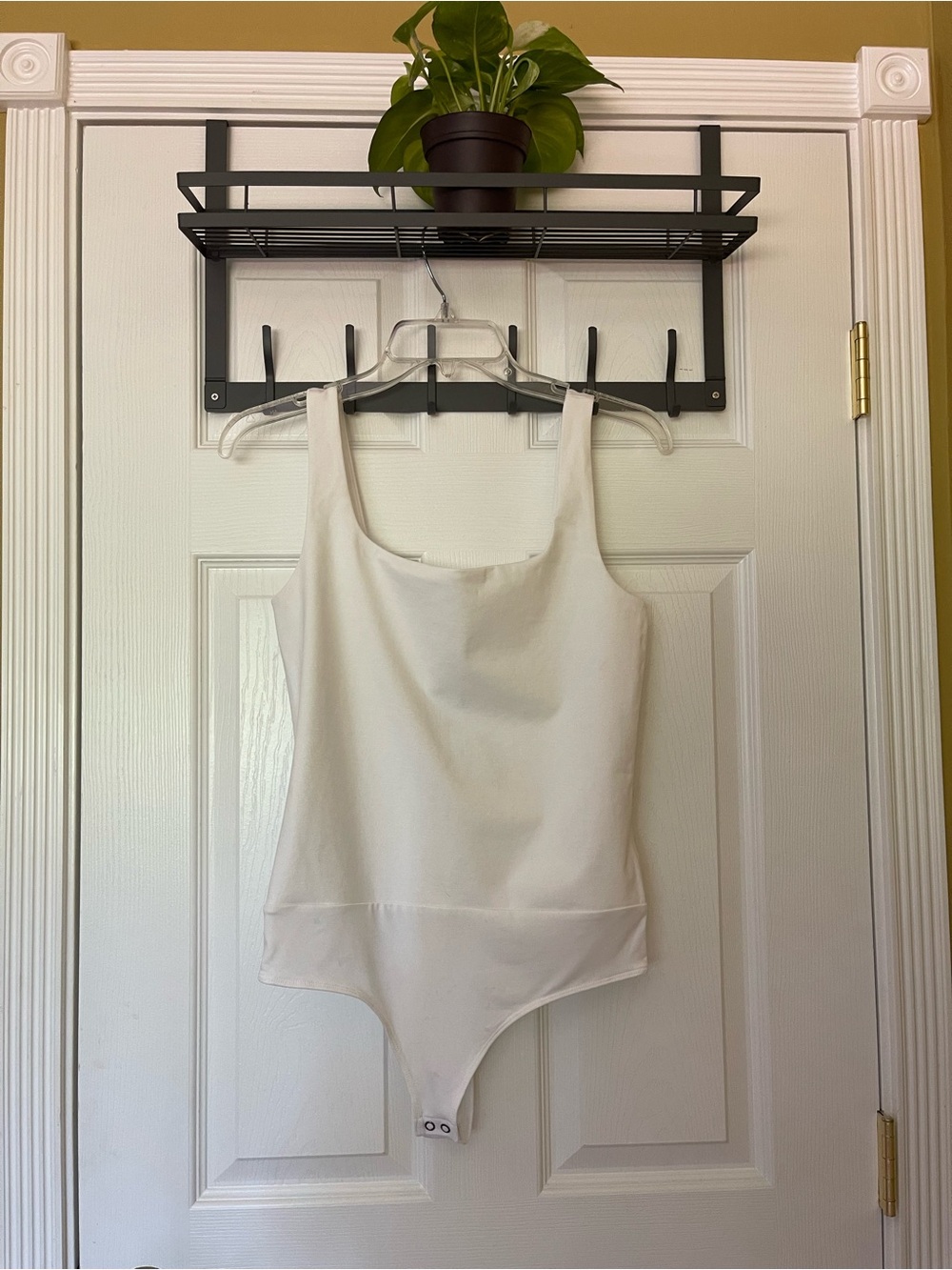 New Express White Scoop Neck Bodysuit